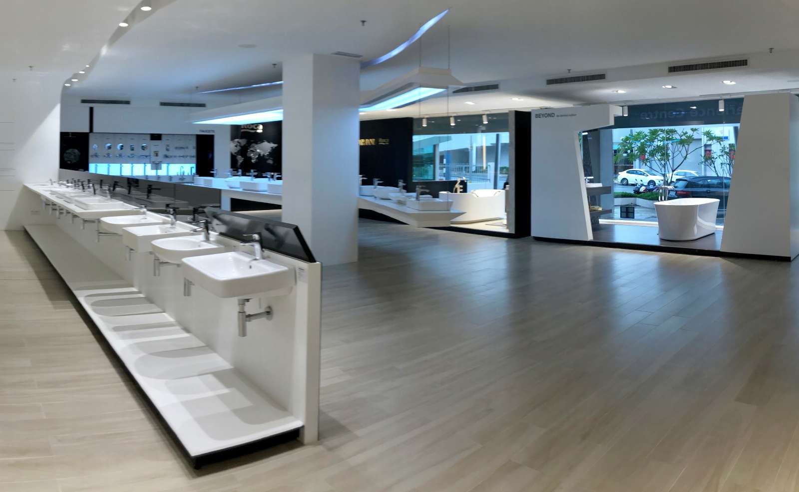 <p>Roca Experience Centre is an exquisite 8,000 square foot showroom in the heart of Petaling Jaya, Selangor.</p> <p>&nbsp;</p> <p>Opened in 2016 at Quattro West, the showroom design to capture the light-hearted mood with a concept of real lifestyle ambience, allowing the visitors to experiment and discover Roca's product and designs at a sensory level.</p>1